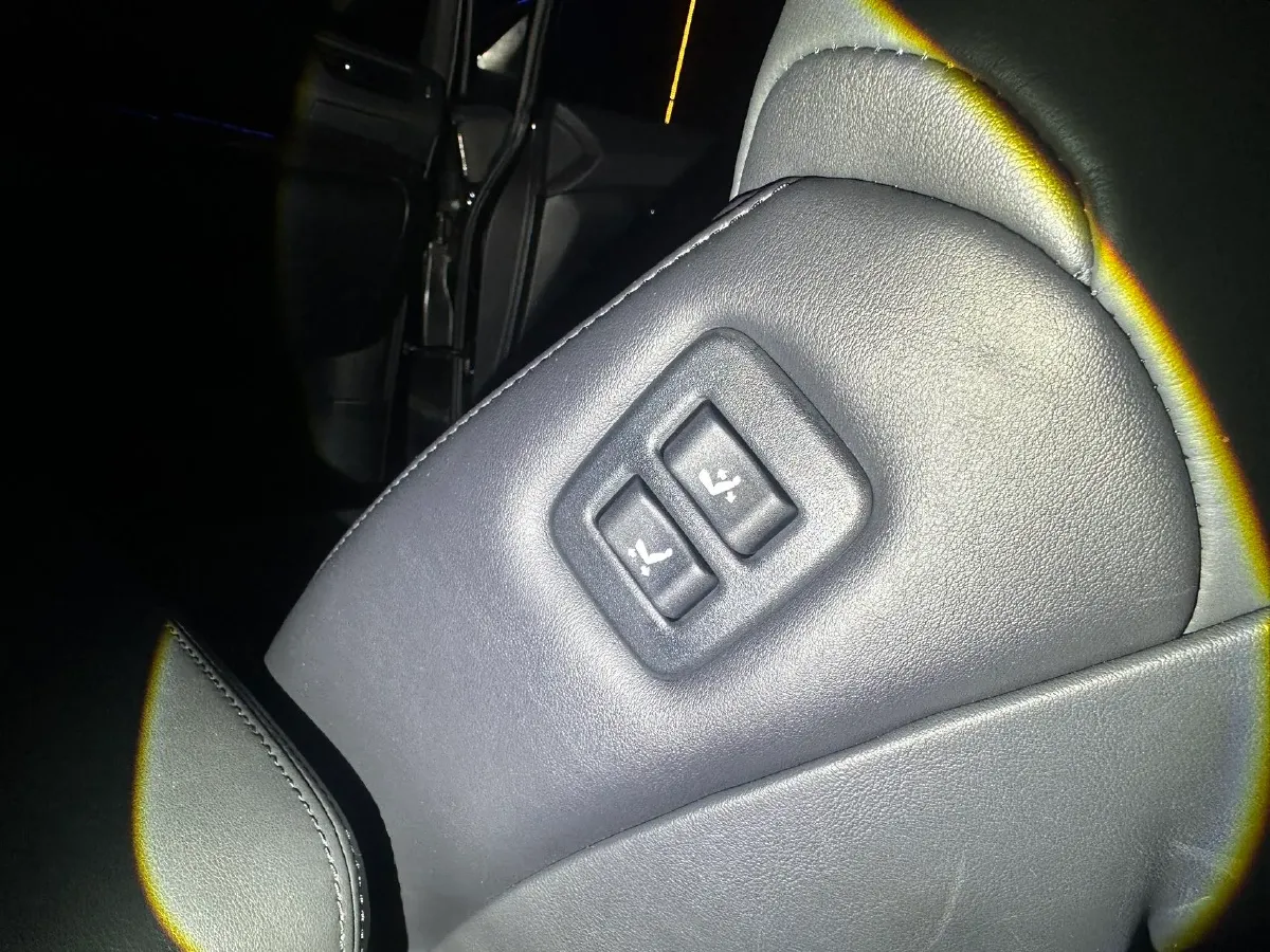 2020 Toyota Alphard 2.5L 117HP L4 E-CVT Hybrid,autocango,china used car exporter,china ev exporter,chinese used car exporter,chinese used ev exporter