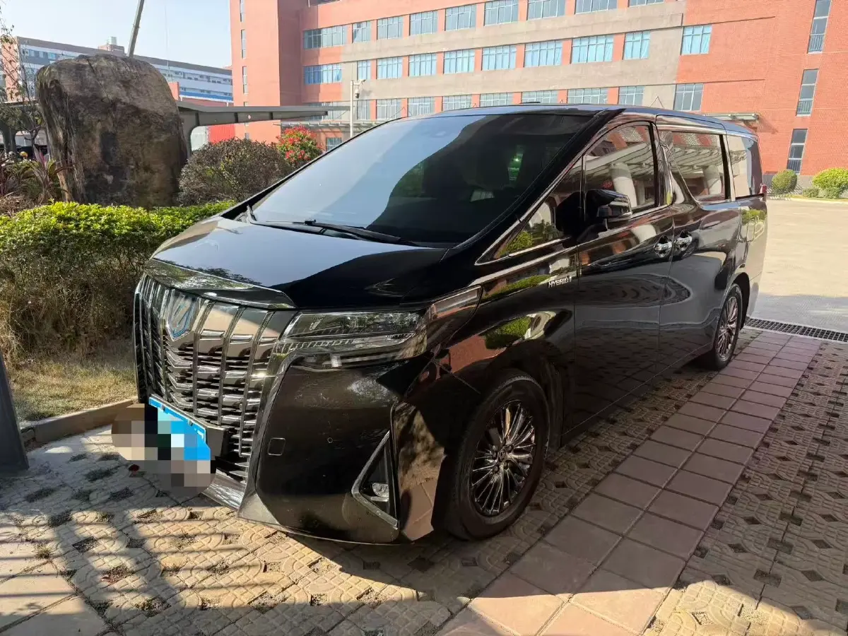 2020 Toyota Alphard 2.5L 117HP L4 E-CVT Hybrid