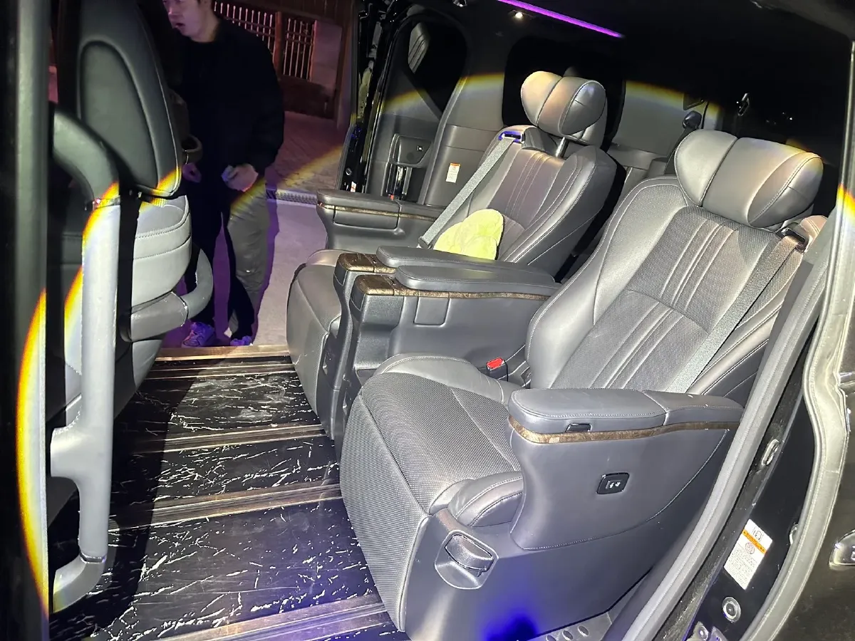 2020 Toyota Alphard 2.5L 117HP L4 E-CVT Hybrid,autocango,china used car exporter,china ev exporter,chinese used car exporter,chinese used ev exporter
