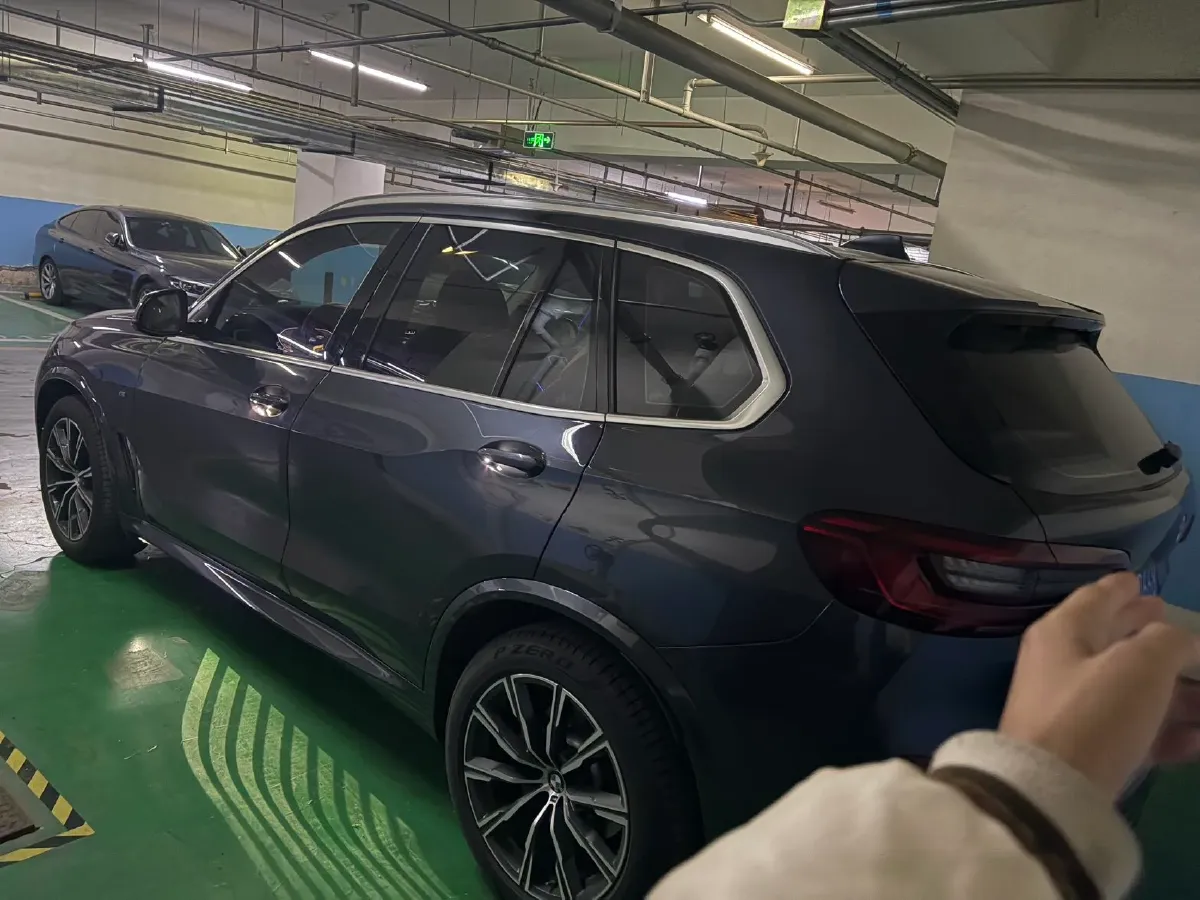 2020 BMW X5 3.0T 340HP L6 8AT,autocango,china used car exporter,china ev exporter,chinese used car exporter,chinese used ev exporter