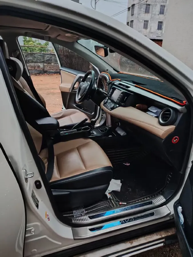 2016 Mitsubishi Outlander 2.0L 150HP L4 CVT,autocango,china used car exporter,china ev exporter,chinese used car exporter,chinese used ev exporter