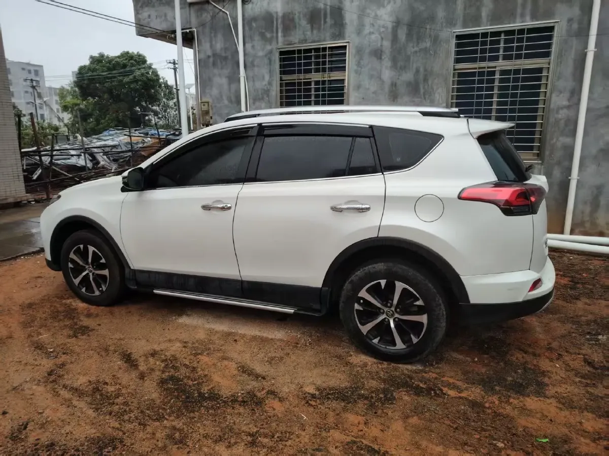 2016 Mitsubishi Outlander 2.0L 150HP L4 CVT,autocango,china used car exporter,china ev exporter,chinese used car exporter,chinese used ev exporter