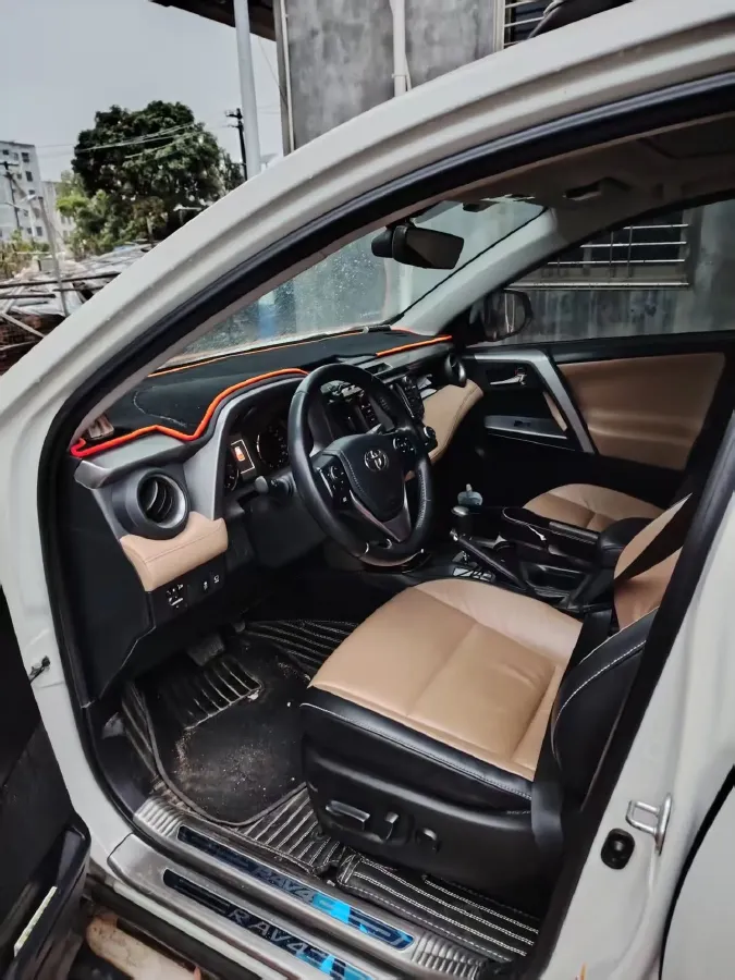 2016 Mitsubishi Outlander 2.0L 150HP L4 CVT,autocango,china used car exporter,china ev exporter,chinese used car exporter,chinese used ev exporter