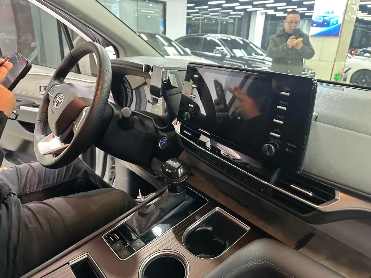 2019 Toyota Camry 2.0L 178HP L4 CVT,autocango,china used car exporter,china ev exporter,chinese used car exporter,chinese used ev exporter