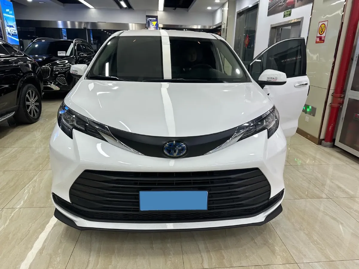 2019 Toyota Camry 2.0L 178HP L4 CVT,autocango,china used car exporter,china ev exporter,chinese used car exporter,chinese used ev exporter