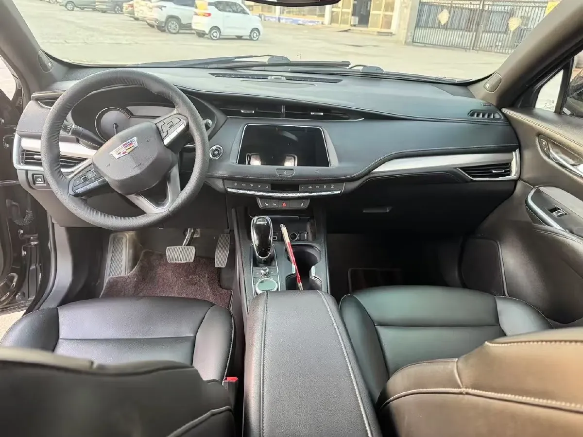 2020 Cadillac XT4 2.0T 241HP L4 9AT,autocango,china used car exporter,china ev exporter,chinese used car exporter,chinese used ev exporter