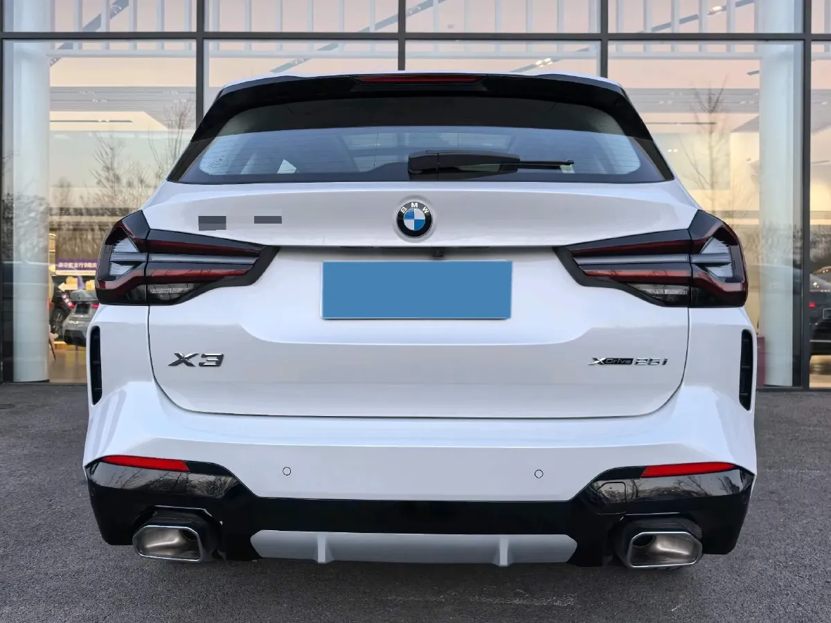 2022 BMW X3 2.0T 184HP L4 8AT,autocango,china used car exporter,china ev exporter,chinese used car exporter,chinese used ev exporter