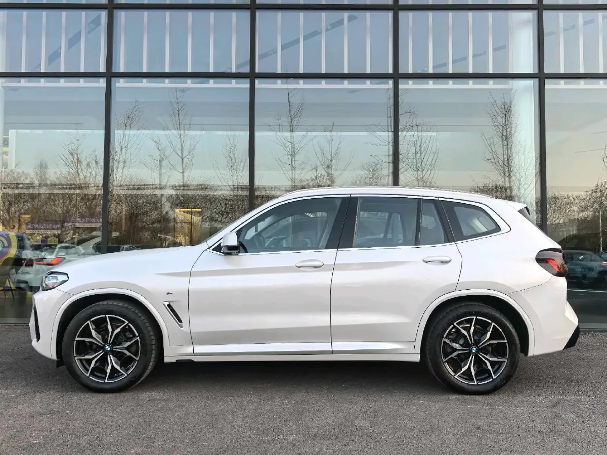 2022 BMW X3 2.0T 184HP L4 8AT,autocango,china used car exporter,china ev exporter,chinese used car exporter,chinese used ev exporter