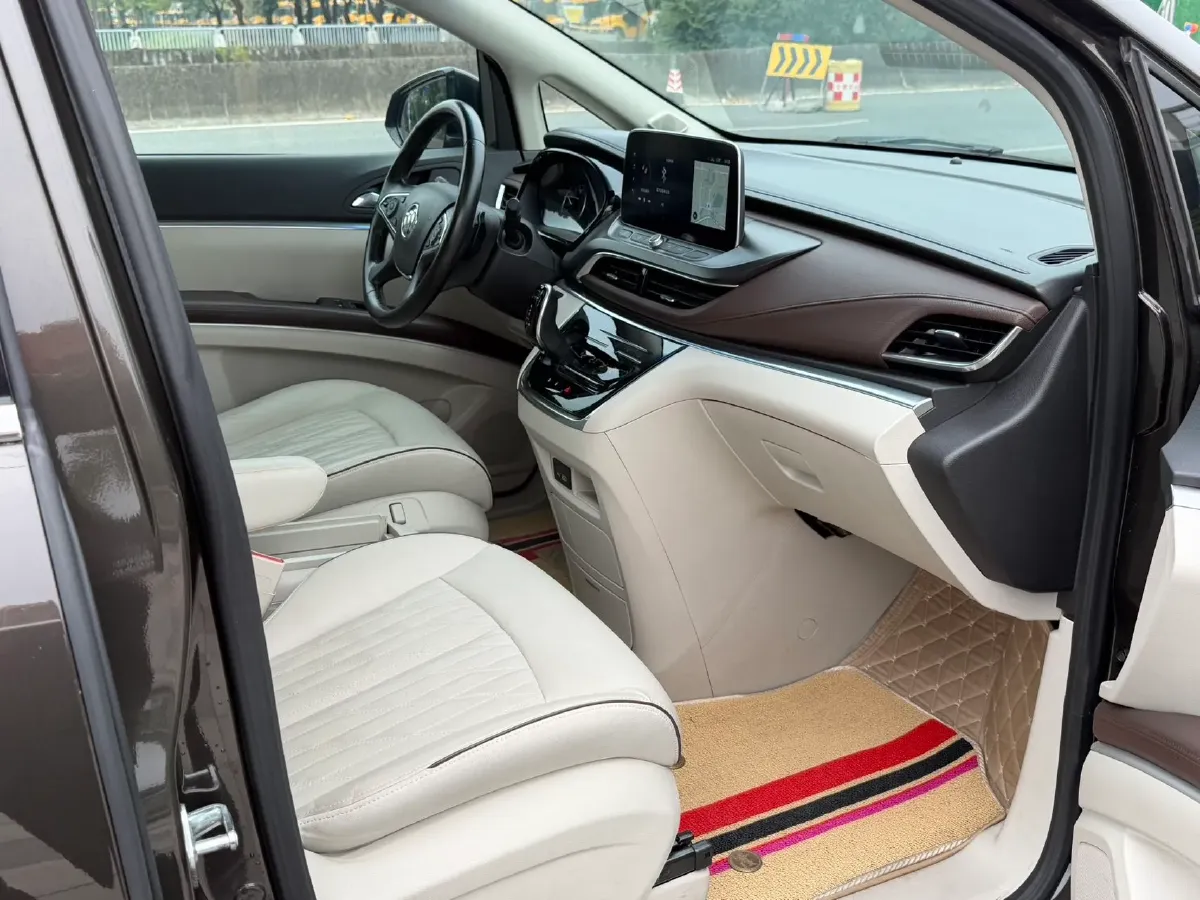 2021 Buick GL8 2.0T 237HP L4 9AT,autocango,china used car exporter,china ev exporter,chinese used car exporter,chinese used ev exporter