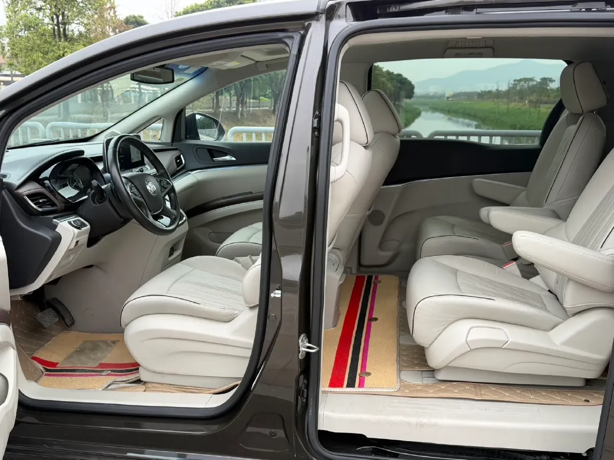 2021 Buick GL8 2.0T 237HP L4 9AT,autocango,china used car exporter,china ev exporter,chinese used car exporter,chinese used ev exporter