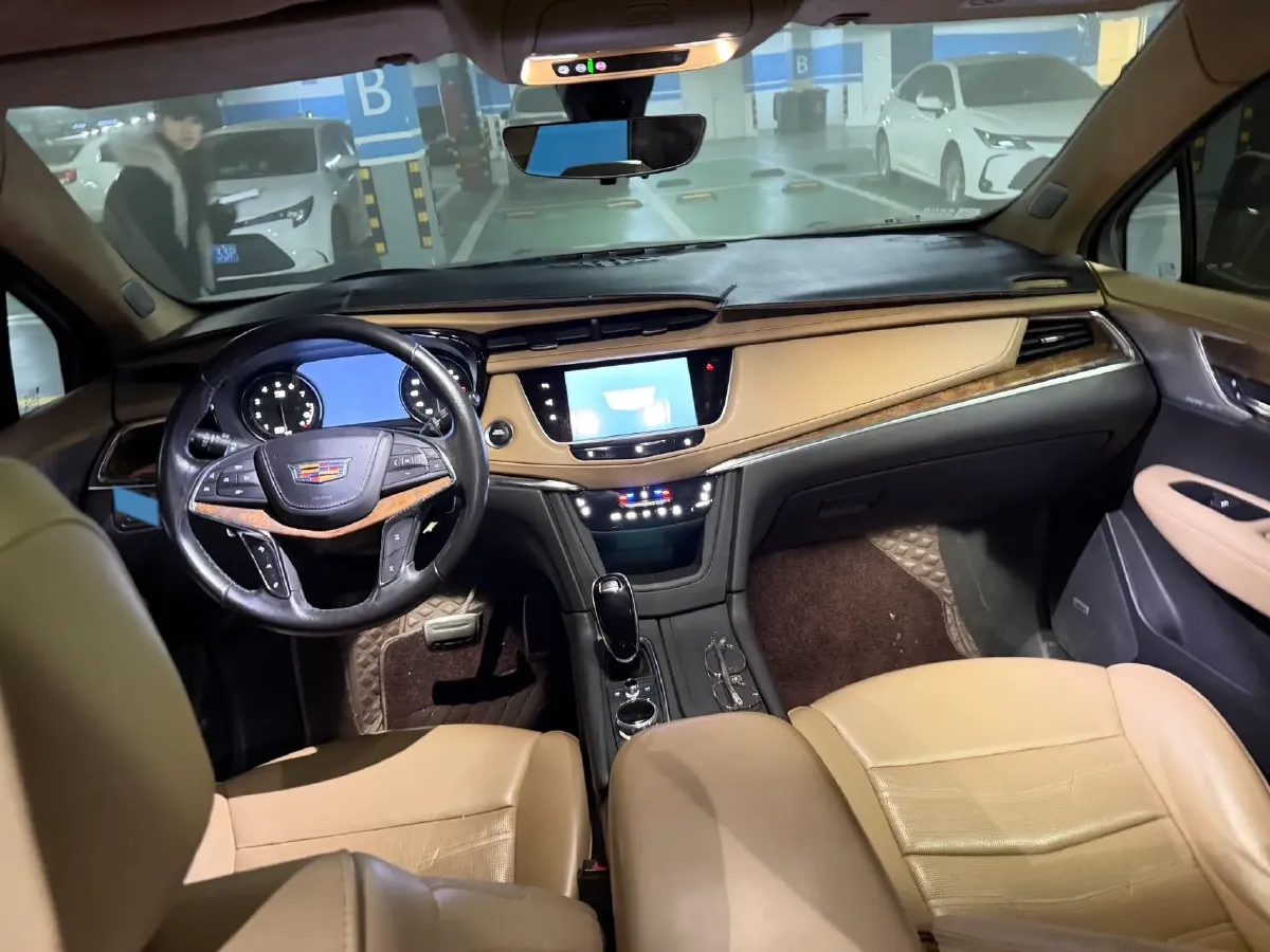 2021 Cadillac XT5 2.0T 237HP L4 9AT,autocango,china used car exporter,china ev exporter,chinese used car exporter,chinese used ev exporter