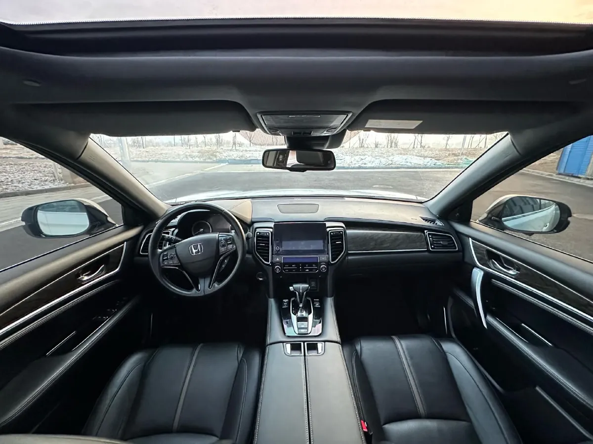 2020 Honda UR-V 1.5T 193HP L4 CVT,autocango,china used car exporter,china ev exporter,chinese used car exporter,chinese used ev exporter