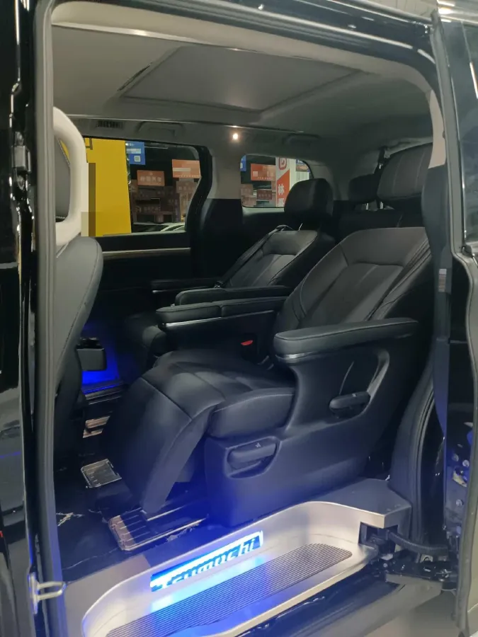 2023 GAC Trumpchi M8 2.0T 252HP L4 8AT,autocango,china used car exporter,china ev exporter,chinese used car exporter,chinese used ev exporter