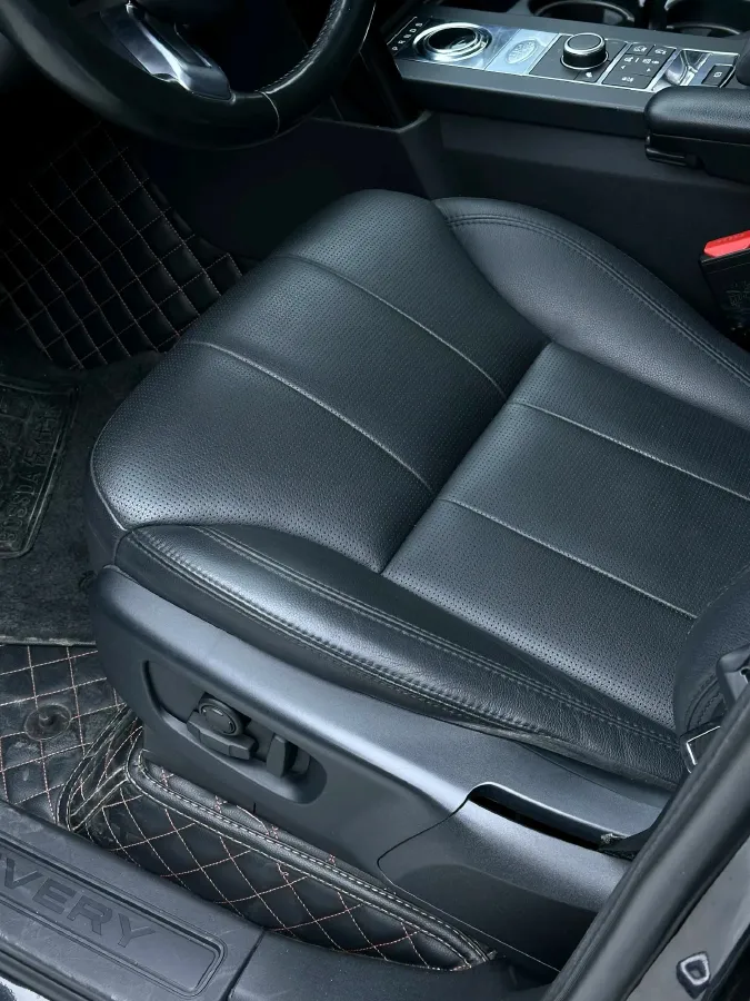 2018 Land Rover Discovery 2.0T 300HP L4 8AT,autocango,china used car exporter,china ev exporter,chinese used car exporter,chinese used ev exporter