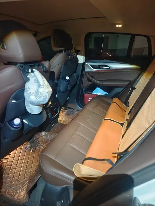 2021 BMW X4 2.0T 184HP L4 8AT,autocango,china used car exporter,china ev exporter,chinese used car exporter,chinese used ev exporter