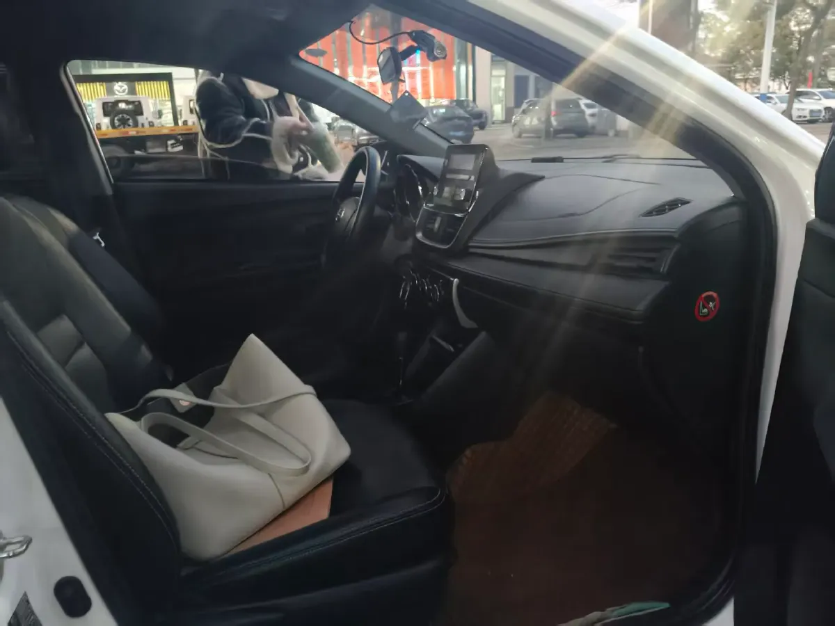 2020 Toyota Yaris L 1.5L 110HP L4 CVT,autocango,china used car exporter,china ev exporter,chinese used car exporter,chinese used ev exporter