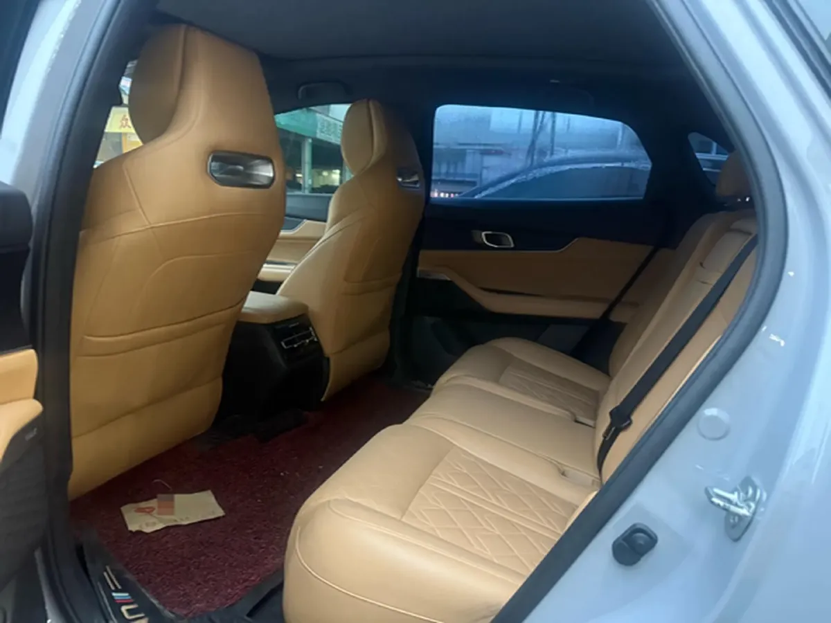 2021 ChangAn UNI-K 2.0T 233HP L4 8AT,autocango,china used car exporter,china ev exporter,chinese used car exporter,chinese used ev exporter