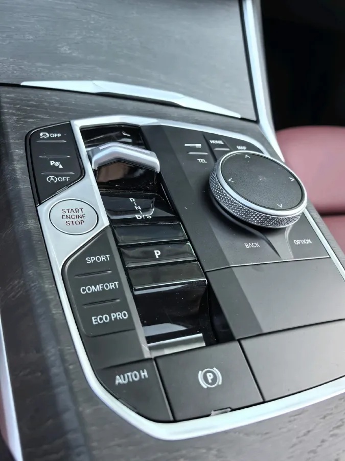 2024 BMW 3 Series 2.0T 184HP L4 8AT,autocango,china used car exporter,china ev exporter,chinese used car exporter,chinese used ev exporter