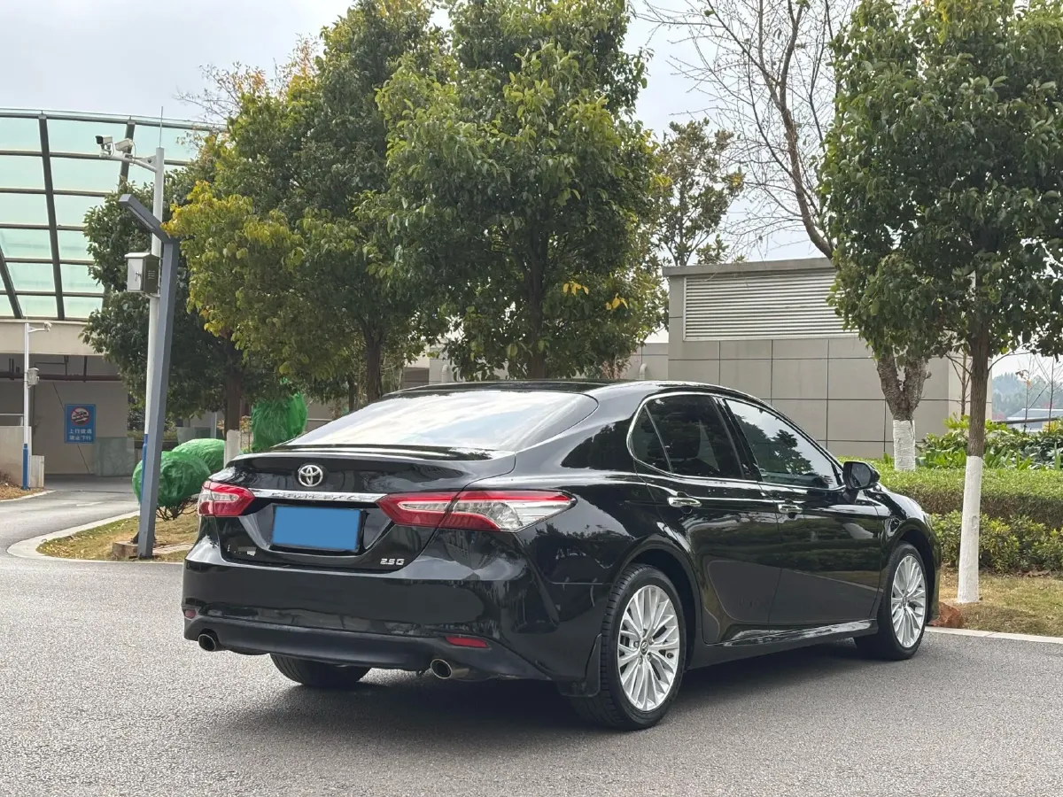 2019 Toyota Camry 2.5L 209HP L4 8AT,autocango,china used car exporter,china ev exporter,chinese used car exporter,chinese used ev exporter