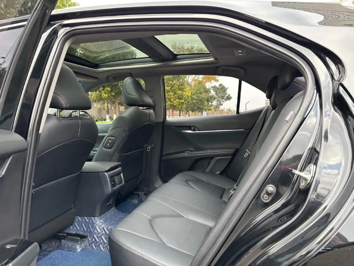 2019 Toyota Camry 2.5L 209HP L4 8AT,autocango,china used car exporter,china ev exporter,chinese used car exporter,chinese used ev exporter