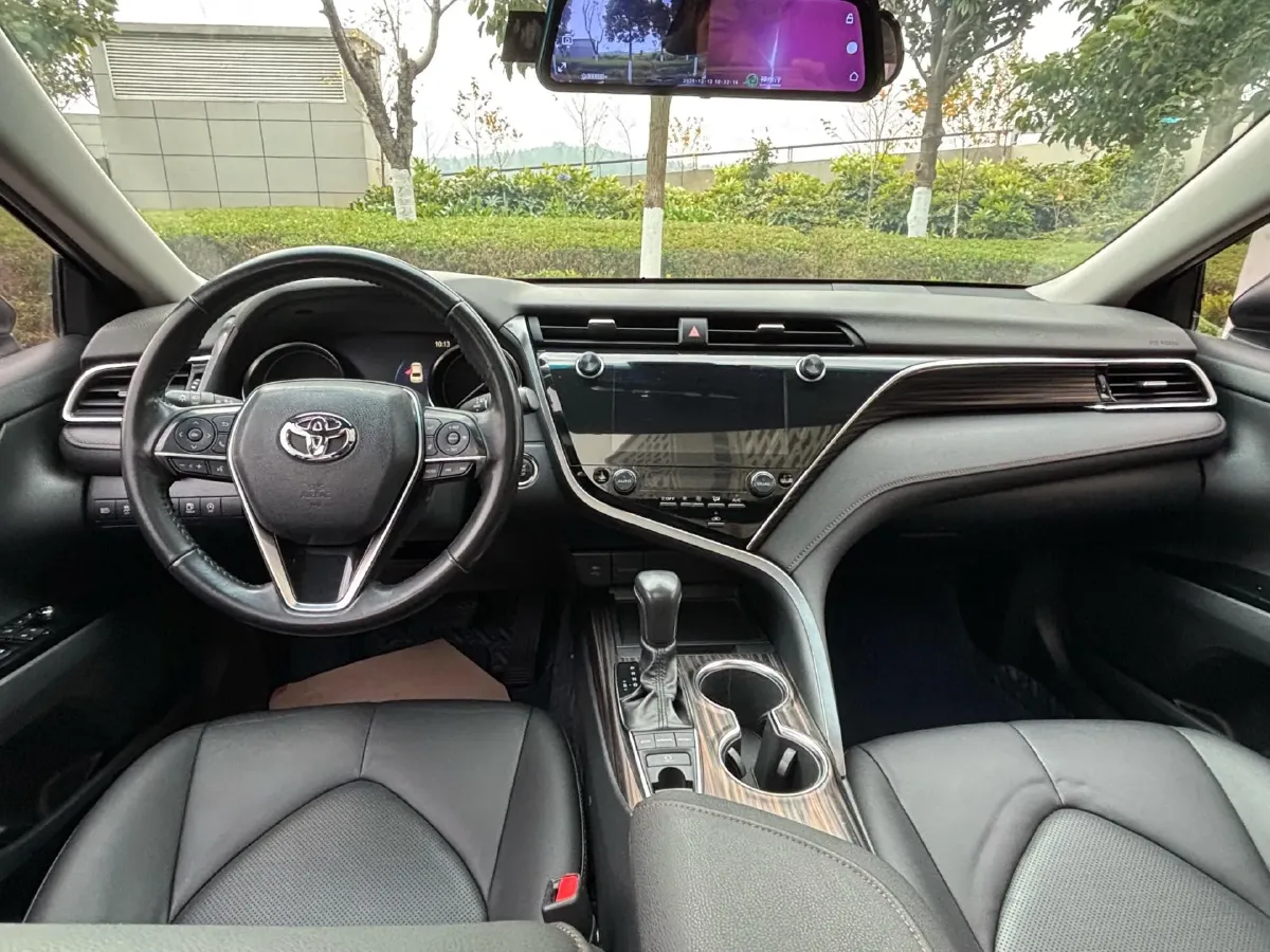 2019 Toyota Camry 2.5L 209HP L4 8AT,autocango,china used car exporter,china ev exporter,chinese used car exporter,chinese used ev exporter