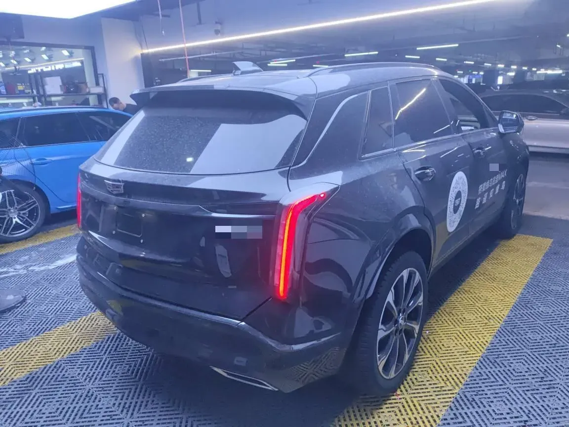 2025 Cadillac XT5 2.0T 237HP L4 9AT,autocango,china used car exporter,china ev exporter,chinese used car exporter,chinese used ev exporter