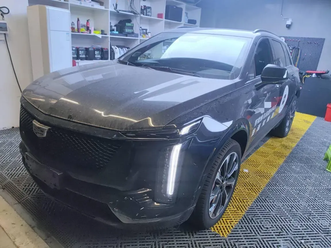 2025 Cadillac XT5 2.0T 237HP L4 9AT,autocango,china used car exporter,china ev exporter,chinese used car exporter,chinese used ev exporter