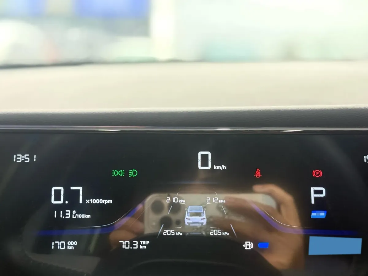 2025 Geely Cowboy 1.5T 181HP L4 7DCT,autocango,china used car exporter,china ev exporter,chinese used car exporter,chinese used ev exporter