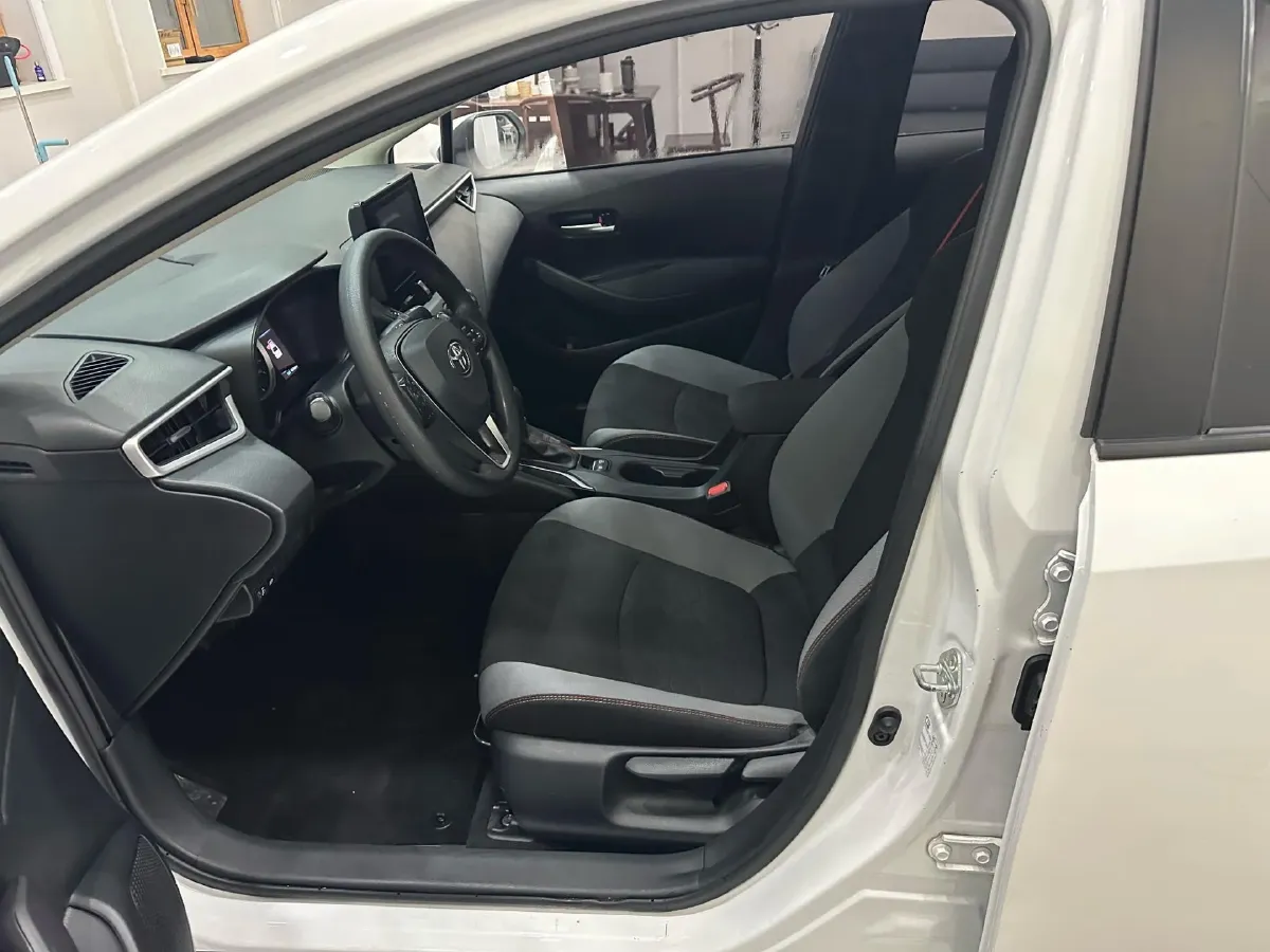 2021 Toyota Corolla 1.2T 116HP L4 CVT,autocango,china used car exporter,china ev exporter,chinese used car exporter,chinese used ev exporter