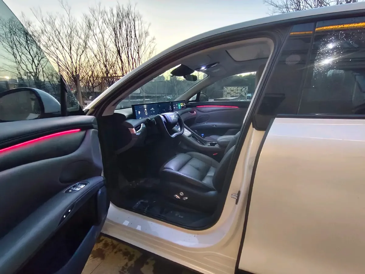 2023 IM LS6 BEV 71KWH,autocango,china used car exporter,china ev exporter,chinese used car exporter,chinese used ev exporter