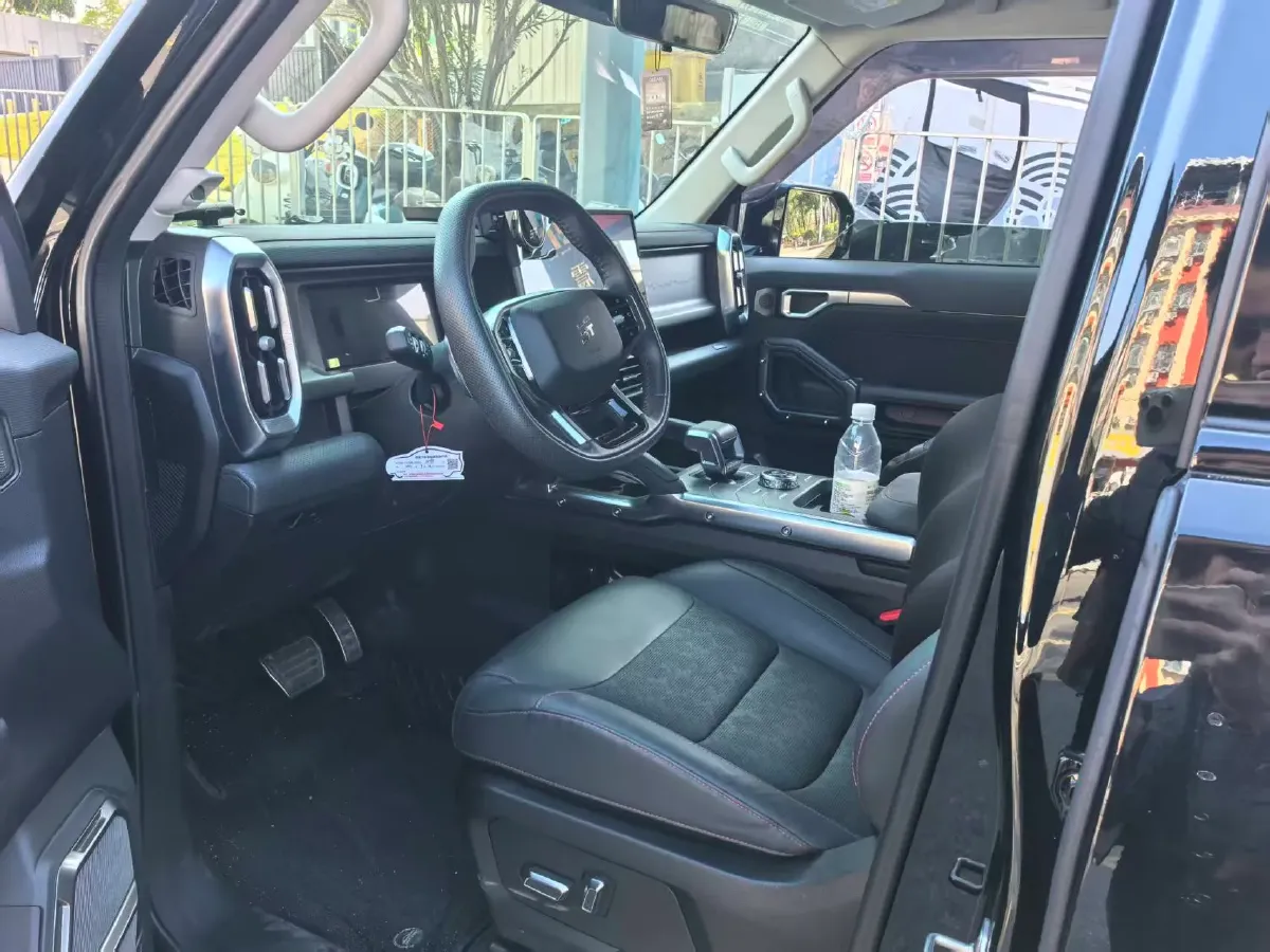 2023 Jetour Traveller 2.0T 254HP L4 7DCT,autocango,china used car exporter,china ev exporter,chinese used car exporter,chinese used ev exporter