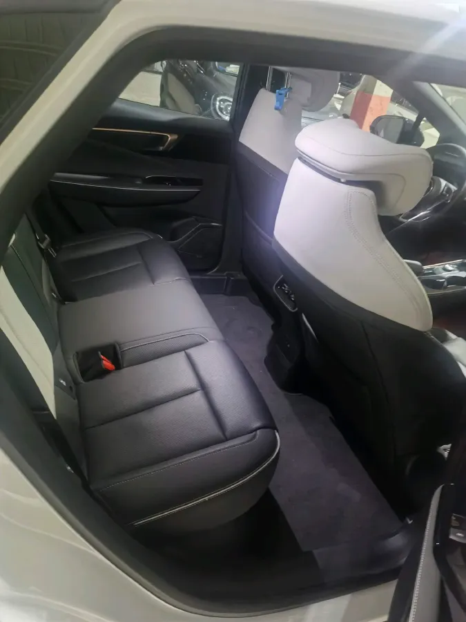 2023 Aiways U6 BEV 63KWH,autocango,china used car exporter,china ev exporter,chinese used car exporter,chinese used ev exporter