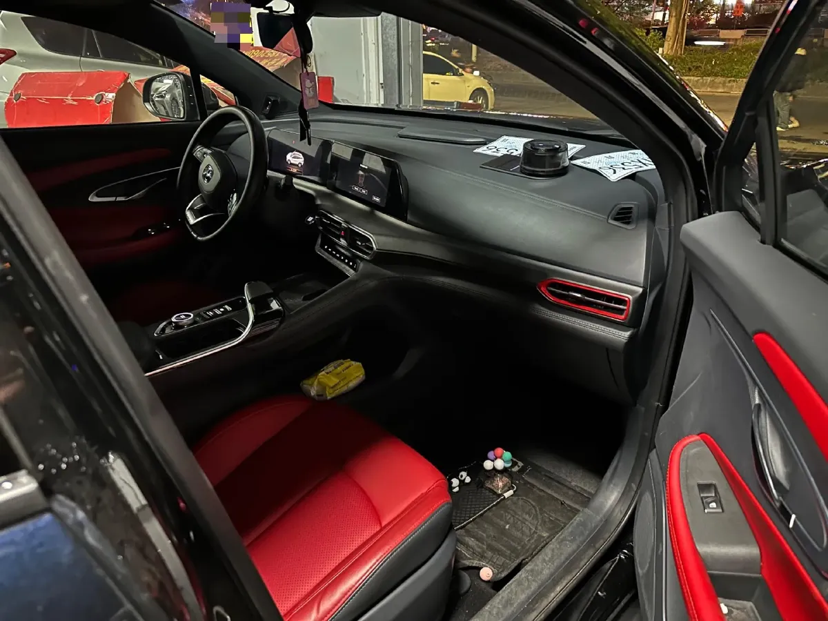 2022 ChangAn UNI-T 1.5T 188HP L4 7DCT,autocango,china used car exporter,china ev exporter,chinese used car exporter,chinese used ev exporter