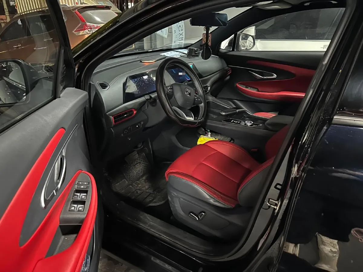 2022 ChangAn UNI-T 1.5T 188HP L4 7DCT,autocango,china used car exporter,china ev exporter,chinese used car exporter,chinese used ev exporter