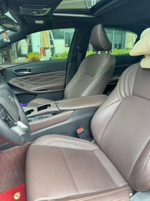 2024 Toyota Avalon 2.0L 173HP L4 CVT,autocango,china used car exporter,china ev exporter,chinese used car exporter,chinese used ev exporter