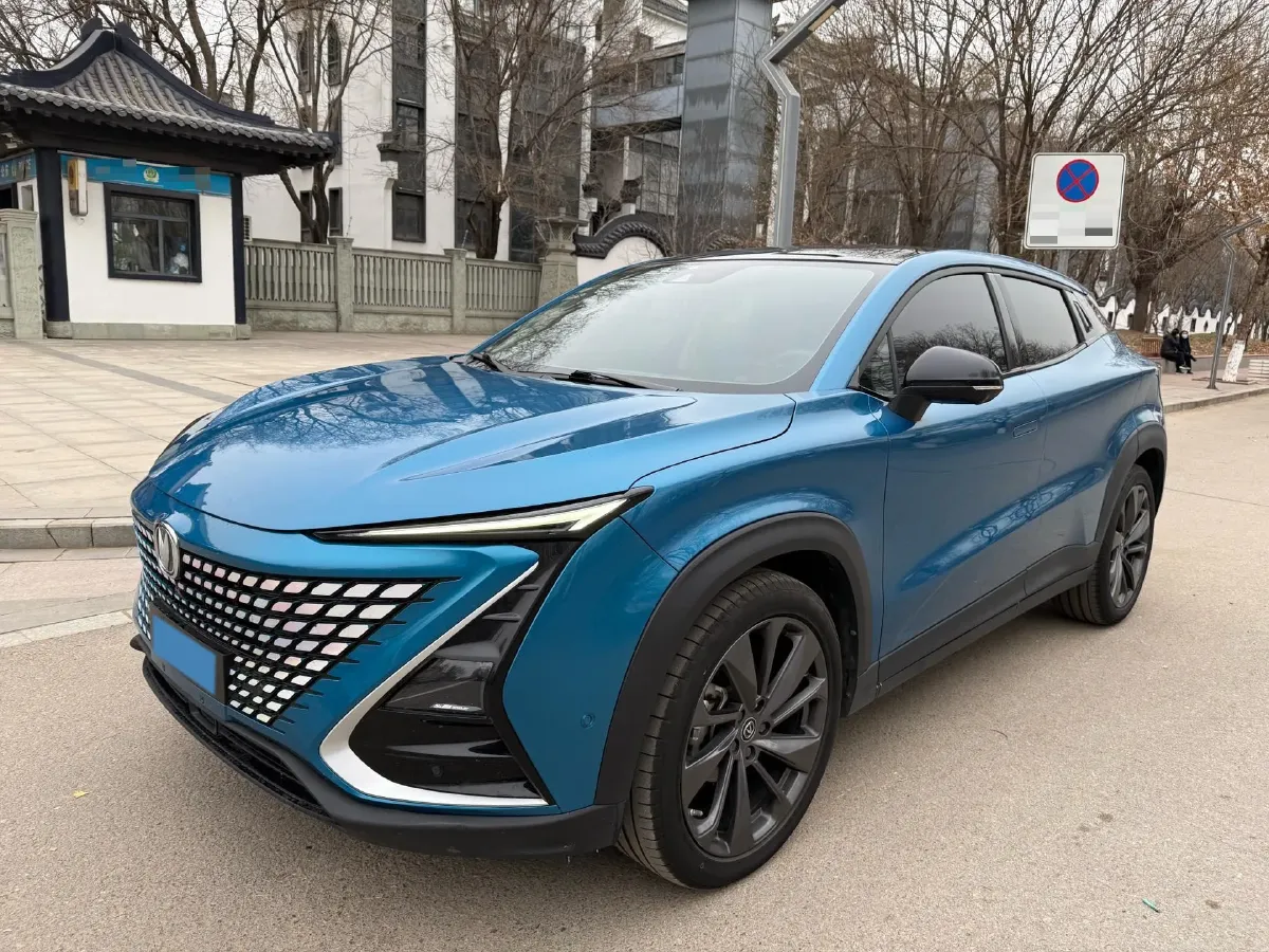 2020 ChangAn UNI-T 1.5T 180HP L4 7DCT,autocango,china used car exporter,china ev exporter,chinese used car exporter,chinese used ev exporter