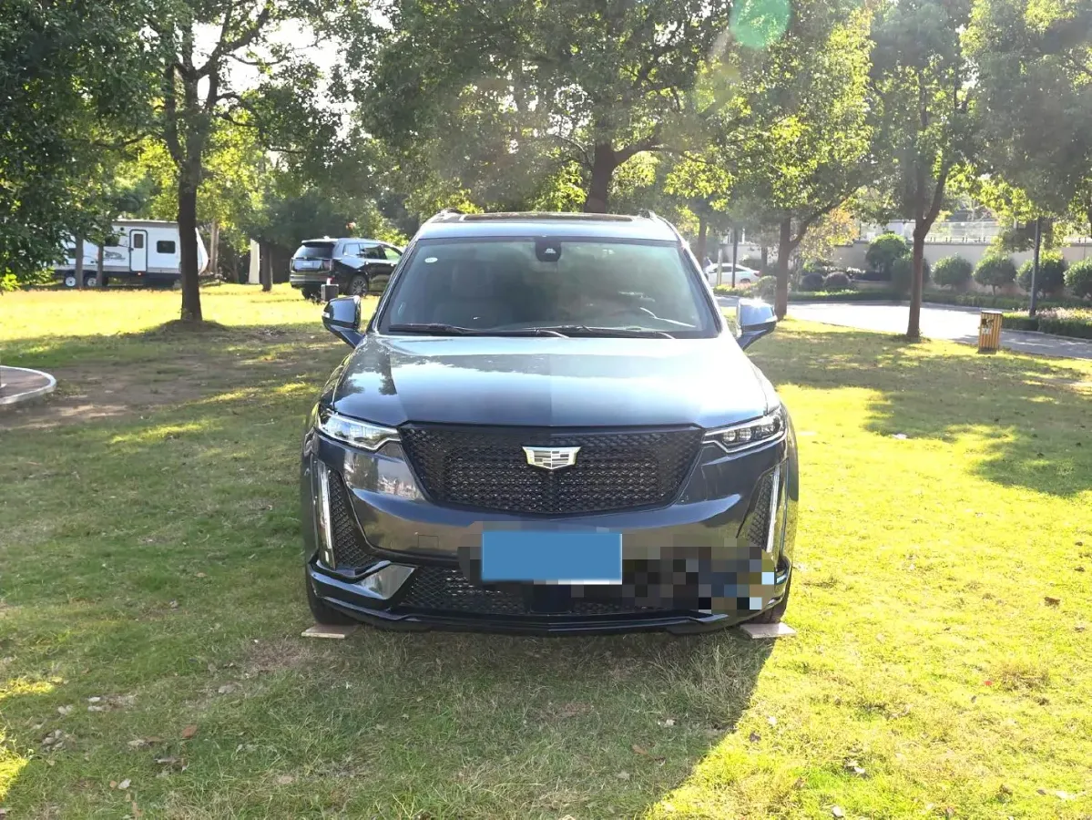 2022 Cadillac XT6 2.0T 237HP L4 9AT,autocango,china used car exporter,china ev exporter,chinese used car exporter,chinese used ev exporter