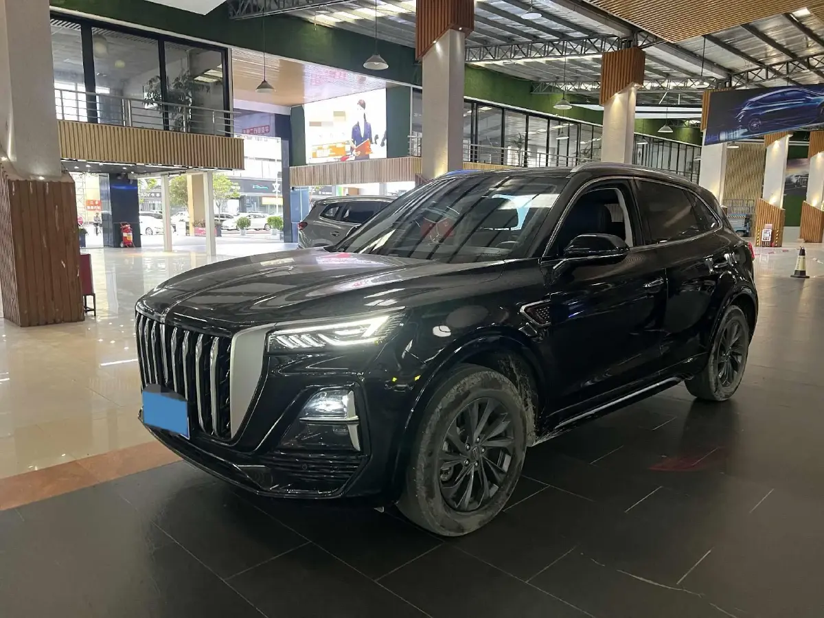 2023 HongQi HS5 2.0T 252HP L4 8AT 2023 HongQi HS5 2.0T 252HP L4 8AT