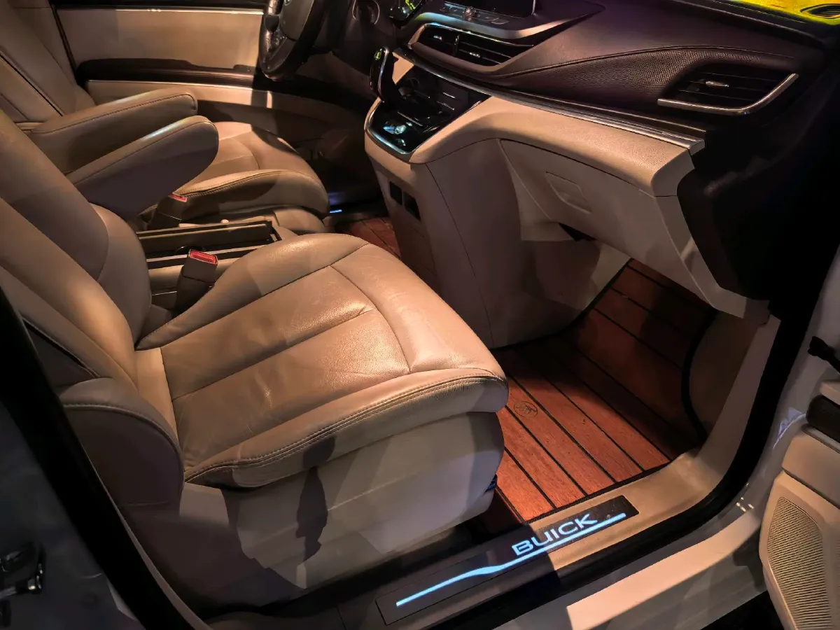 2021 Buick GL8 2.0T 237HP L4 9AT,autocango,china used car exporter,china ev exporter,chinese used car exporter,chinese used ev exporter