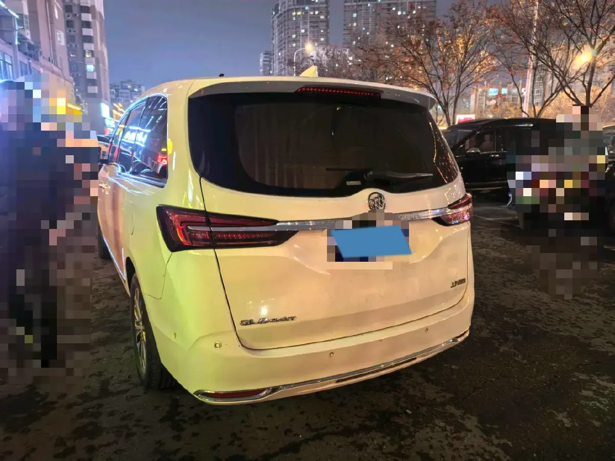 2021 Buick GL8 2.0T 237HP L4 9AT,autocango,china used car exporter,china ev exporter,chinese used car exporter,chinese used ev exporter