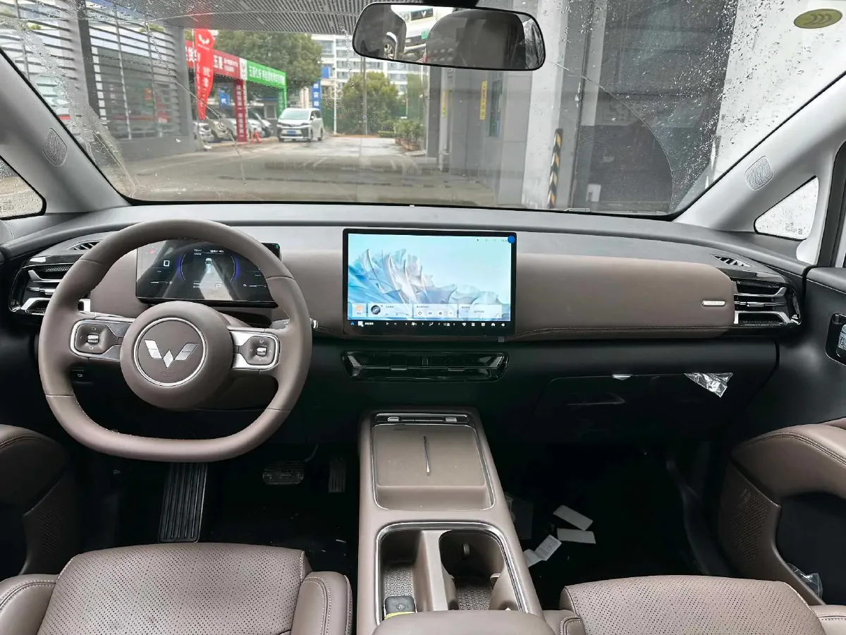 2025 Geely Galaxy L6 1.5L 112HP L4 1DHT PHEV 19.09KWH,autocango,china used car exporter,china ev exporter,chinese used car exporter,chinese used ev exporter