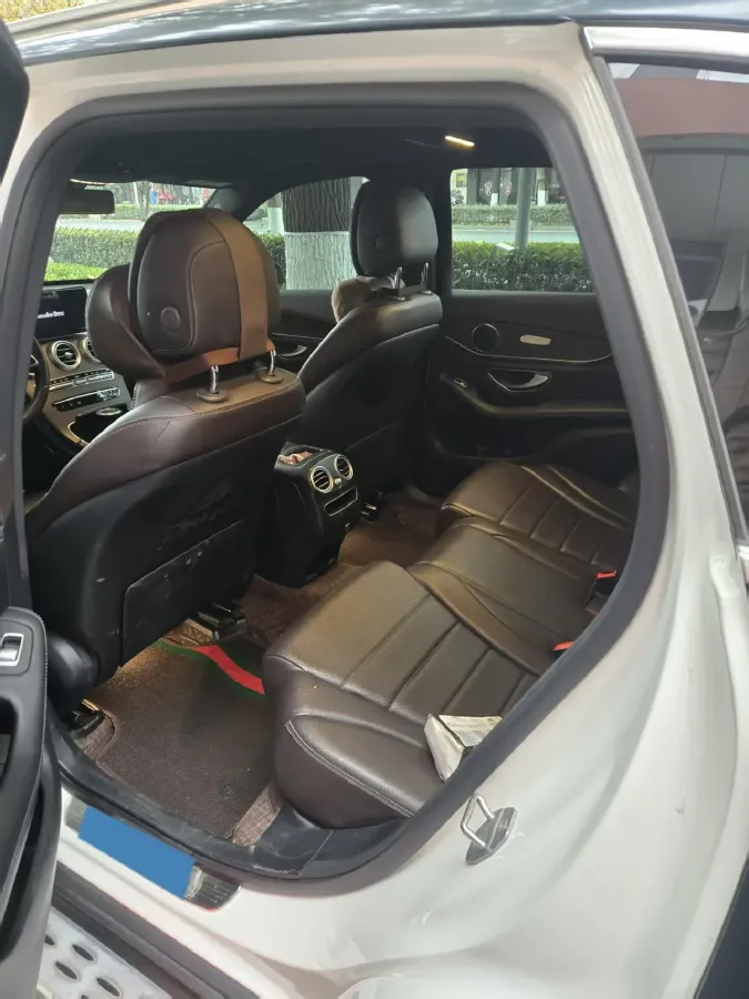 2020 Mercedes-Benz GLC Class 2.0T 258HP L4 9AT,autocango,china used car exporter,china ev exporter,chinese used car exporter,chinese used ev exporter