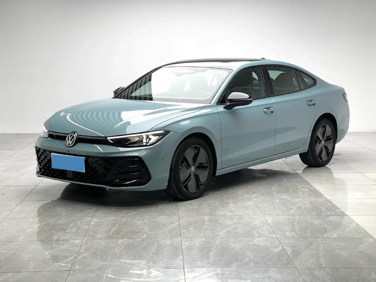 2025 Volkswagen Passat 2.0T 220HP L4 7DCT 2025 Volkswagen Passat 2.0T 220HP L4 7DCT