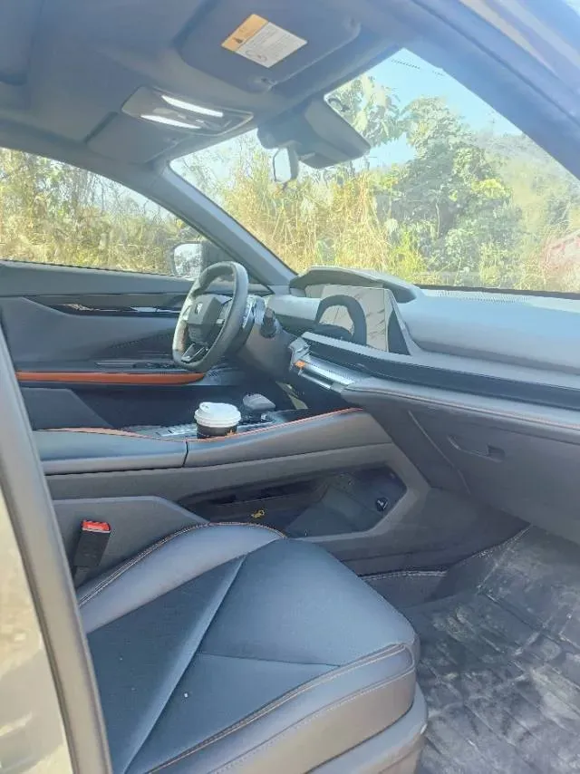 2022 ChangAn UNI-V 1.5T 188HP L4 7DCT,autocango,china used car exporter,china ev exporter,chinese used car exporter,chinese used ev exporter