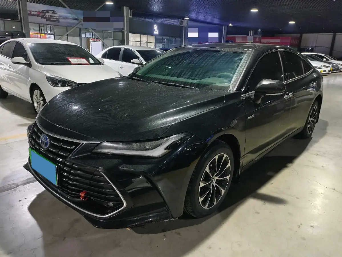 2022 Toyota Avalon 2.5L 178HP L4 E-CVT Hybrid