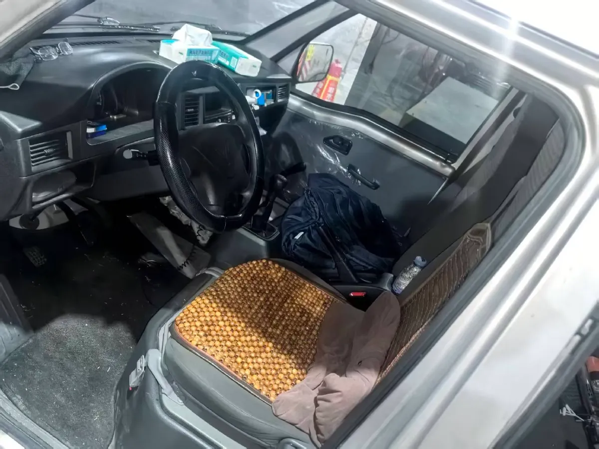 2023 WuLing ZhiGuang 1.5L 102HP L4 5MT,autocango,china used car exporter,china ev exporter,chinese used car exporter,chinese used ev exporter