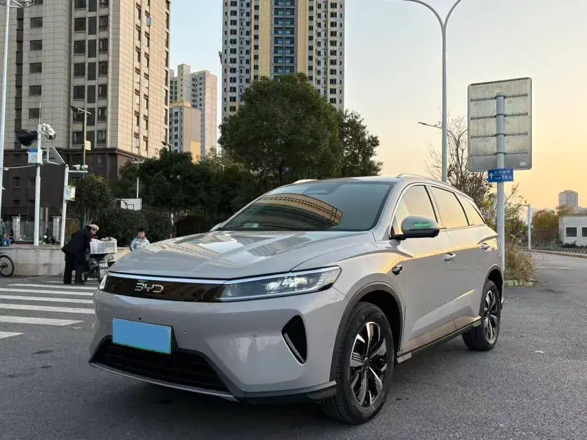 2025 BYD Sea Lion 05 DM-i 1.5L 101HP L4 E-CVT PHEV 12.9KWH