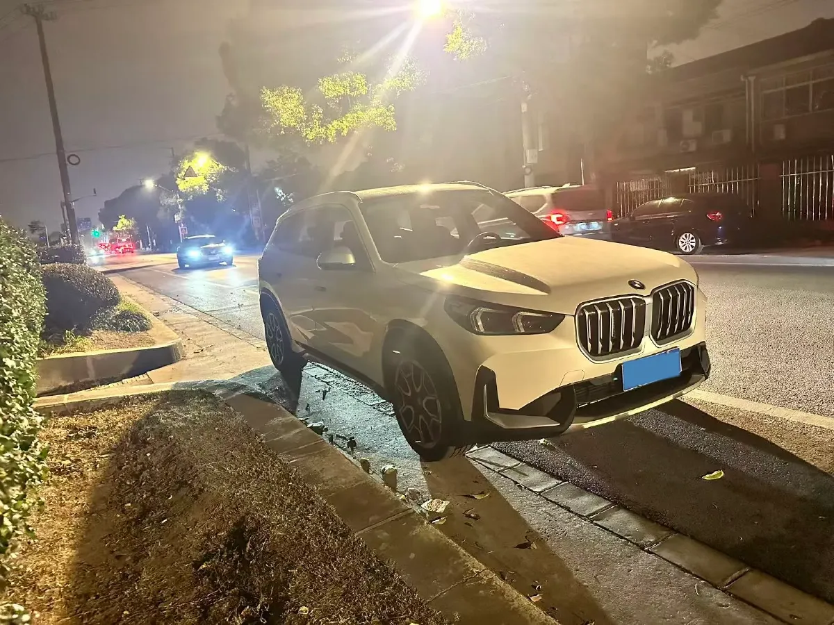 2024 BMW X1 2.0T 204HP L4 7DCT,autocango,china used car exporter,china ev exporter,chinese used car exporter,chinese used ev exporter