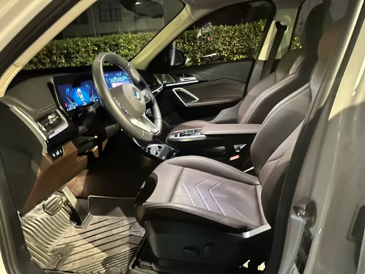 2024 BMW X1 2.0T 204HP L4 7DCT,autocango,china used car exporter,china ev exporter,chinese used car exporter,chinese used ev exporter