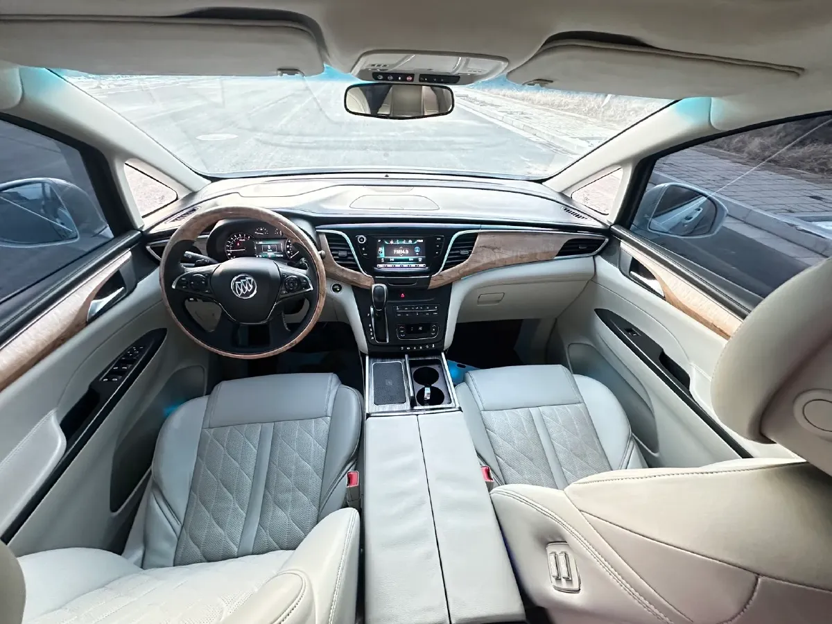 2018 Buick GL8 2.0T 260HP L4 6AT,autocango,china used car exporter,china ev exporter,chinese used car exporter,chinese used ev exporter